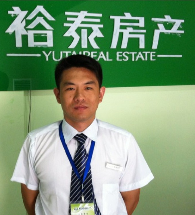 李明